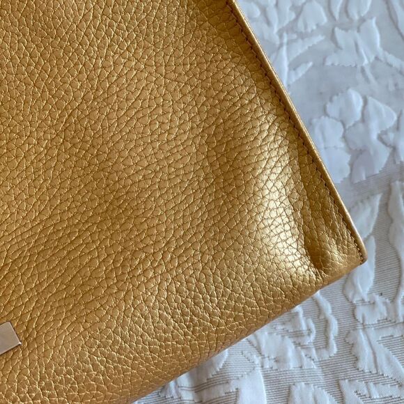 Rare Desmo Gold Pebbled Leather Purse Magnet Closure Double Straps 11x4x9 inches - Picture 4 of 8